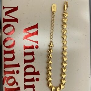 Winding Moonlight Gold Heart Bracelet